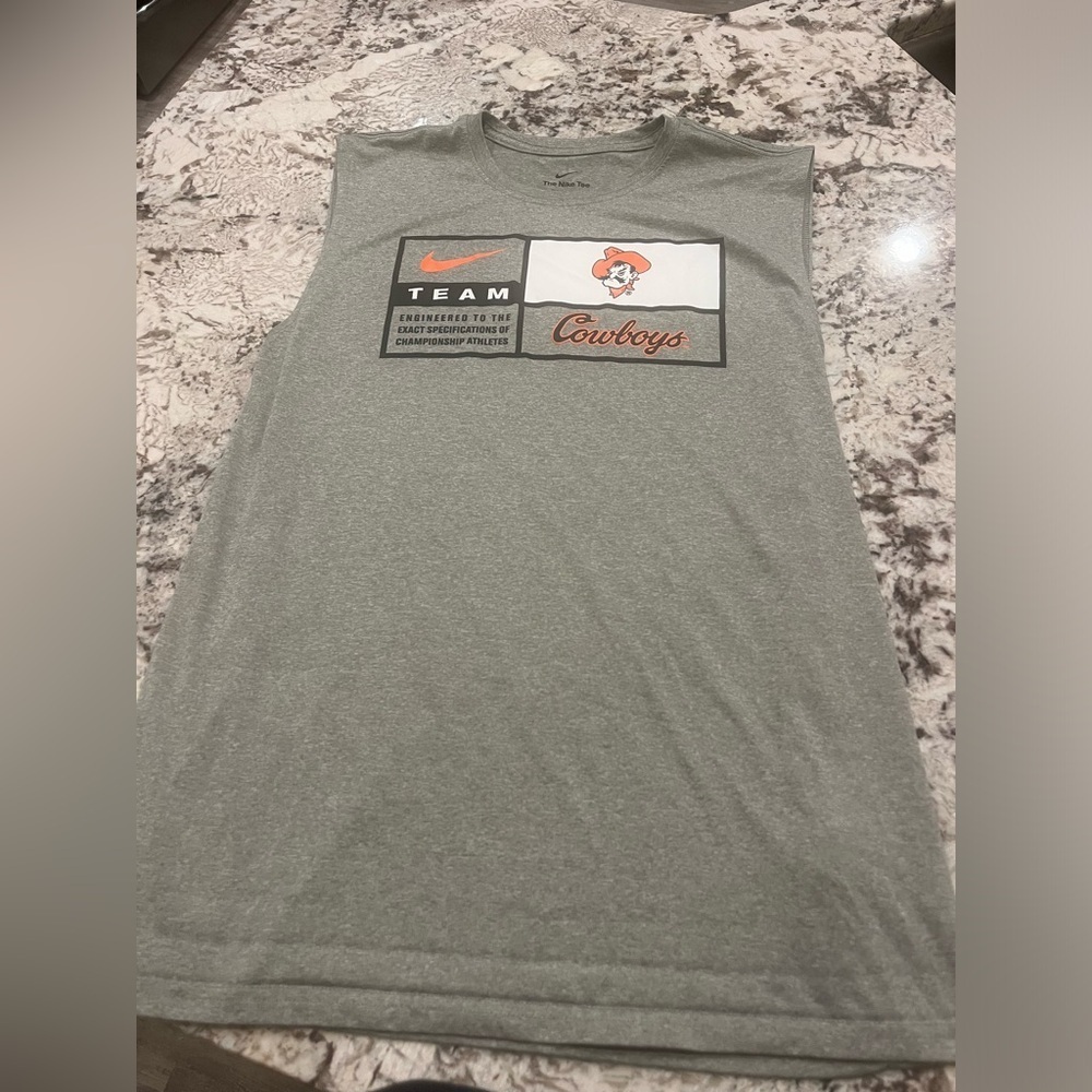 Size L Nike‎ sleeveless cowboys tee